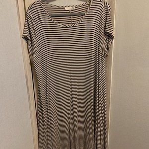 CASUAL MIDI DRESS